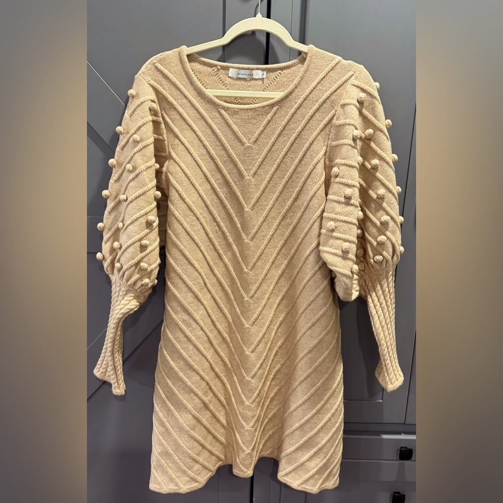 Avantlook sweater dress